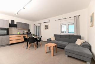Lity Green Apt - Podglavica - 9