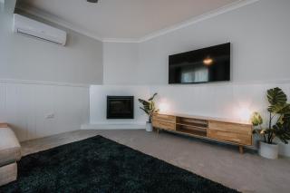 Retreat, Relax, Repeat in Katoomba, Blue Mountains - Katoomba - 7