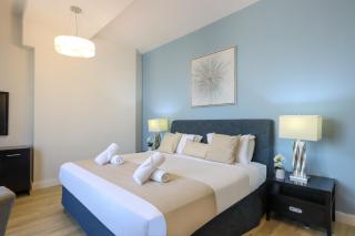 Livbnb- Coastal 2B with Marina View Walk to Beach - 4