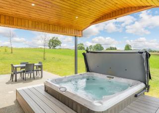 Knights Lodges - Newton Solney - 1