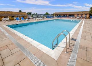 Riverside Caravan Holiday Park - Bognor Regis - 4