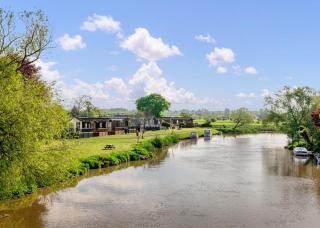 Riverside Park - Stratford-upon-Avon - 6