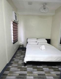 Mamadear's Bed & Breakfast - - 8