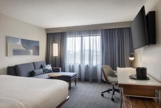 Courtyard by Marriott Springfield Airport - Springfield - 8