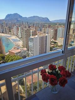 Único apartamento con impresionantes vistas al mar - Benidorm - 2