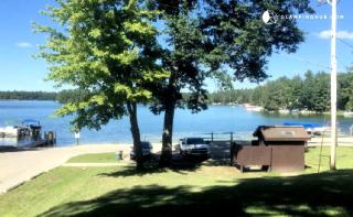 Charming Cabin Rental for the Perfect Summer Getaway on Clear Lake in Michigan - West Branch - 9