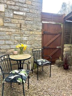 Priory Barn Apartment - 6