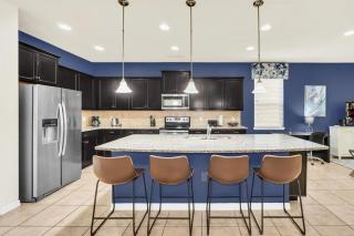 Private pool Lazy River Near Disney Resort Pool Table - 4