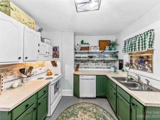 Cheerful Cottage Retreat with Quick Downtown Access - Asheville - 7