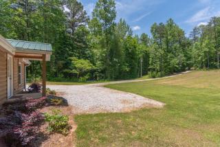 Modern Cabin in the Woods with Hot Tub - Travelers Rest - 5