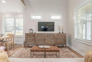Brand New Modern House - Walk to Main Street - 5