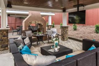 Luxe Large Home with Movie Room, Hot Tub, Garage - Nashville - 5