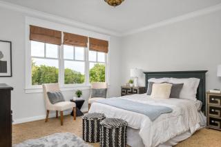 Luxe Large Home with Movie Room, Hot Tub, Garage - Nashville - 3