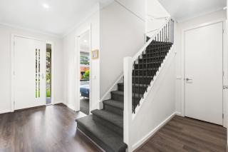 Domi Rentals - The Jaguar Home - Clayton North - 4