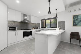 Domi Rentals - The Cantala Residence - Clayton North - 0