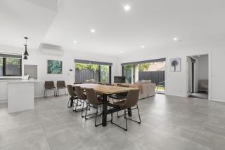 Domi Rentals - The Cantala Residence - Clayton North - 7