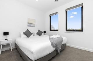 Domi Rentals - The Wordsworth Residence - Clayton North - 1