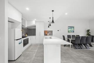 Domi Rentals - The Browns Residence - Clayton North - 9