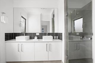 Domi Rentals - The Browns Residence - Clayton North - 4