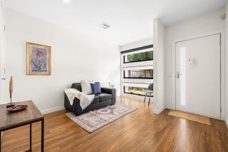Domi Rentals - The Rayhur Residence - Clayton North - 0