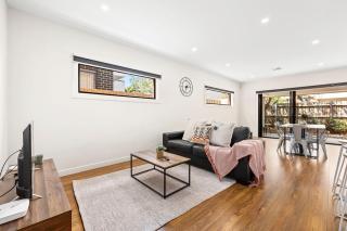 Domi Rentals - The Rayhur Residence - Clayton North - 8