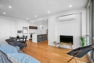 Domi Rentals - Huge Malvern Rd Penthouse and View - Melbourne - 2