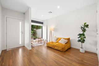 Domi Rentals - The Rayhur Residence - Clayton North - 6