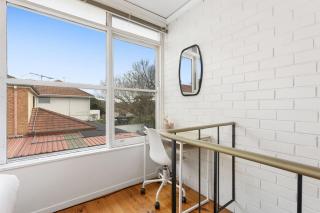 Domi Rentals - The Murra Apartments - Carnegie - 1