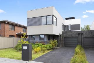 Domi Rentals - The Main Residence - Clayton North - 9