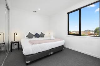 Domi Rentals - The Main Residence - Clayton North - 8