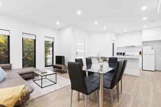 Domi Rentals - The Hampton Homes - Moorabbin - 2