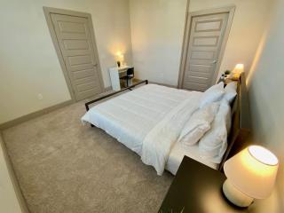 Vargos Longterm Gym pool 2B2B King fully equipped - Houston - 3