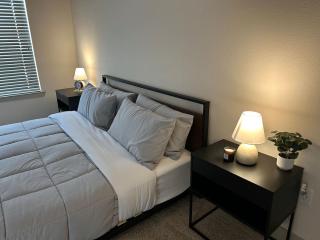 Central Heights functional 2B2B. Longterm Condo - Houston - 6