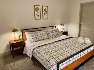 Westchase Long-term Pool King Bed fully equipped - Houston - 7