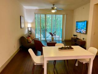 Westchase Modern Long-term King Bed fully equipped - Houston - 2
