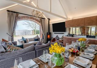 The Cowshed - Haceby - - 0