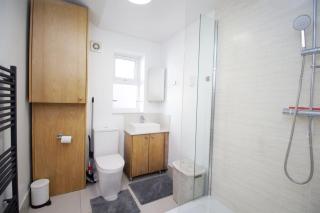 Lovely 1-Bedroom Flat in London near Blackhorse Rd - Londen - 4