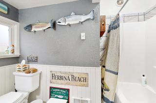 Chinook Cottage - 3