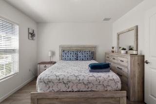 Cozy 4 Bedrooms New Construction Home - Poinciana - 3