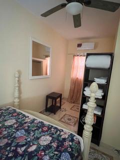 Steps Away from Adventure -2bedroom & 1 Bath - Turtle Cove - 7