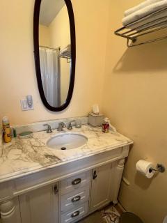 Steps Away from Adventure -2bedroom & 1 Bath - Turtle Cove - 3