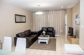 Sandton hideout luxury apartment - 2