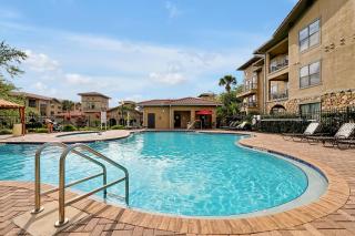 Hidden Paradise in Bella Piazza Lake View - 3