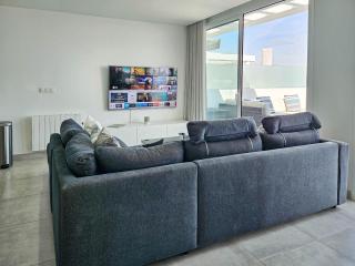 2nd floor Large Terrace & Pool views Casa Banderas - La Cala de Mijas - 3