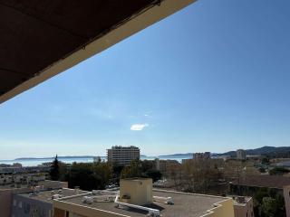 Appartement T2 climatisé, terrasse, centre-ville - FR-1-308-54 - Le Lavandou - 0