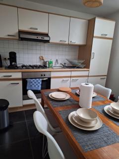 Alicia's Duplex European Quarter - Brussel - 7