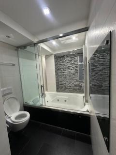 Luxury Apartment Hot Tub in South Cali - Cali - 7