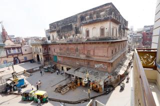 Kiran Residency near Vishwanath Temple - Varanasi - 4