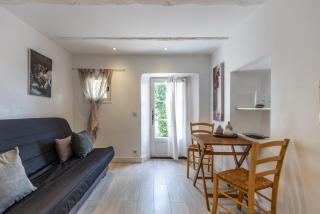 LB Vacation Rentals I Charming Little Bucolic House 5-Min From City - 1