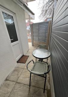 Spacious Double Bedroom Studio Flat near Ealing - Ealing - 8